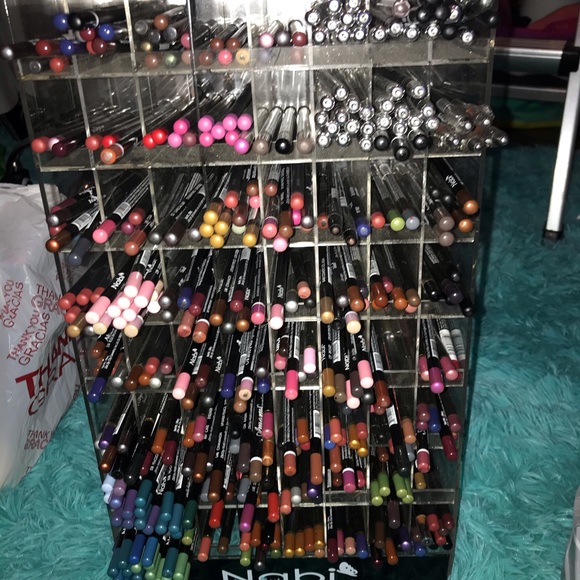 makeup - Picture 3 of 13